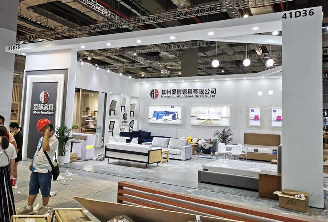 展會(huì)搭建布置中塑料材料如何選擇？膠黏劑又該如何選擇？